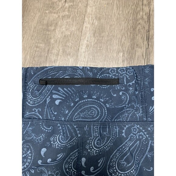 Sweaty Betty Leggings Size Small Zero Gravity Crop Paisley Compression - Picture 5 of 5